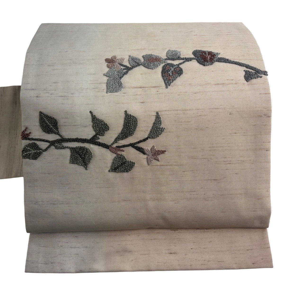 名古屋帯 名品 紬地 枝花 相良刺繍 薄ピンク 正絹｜中古・古着