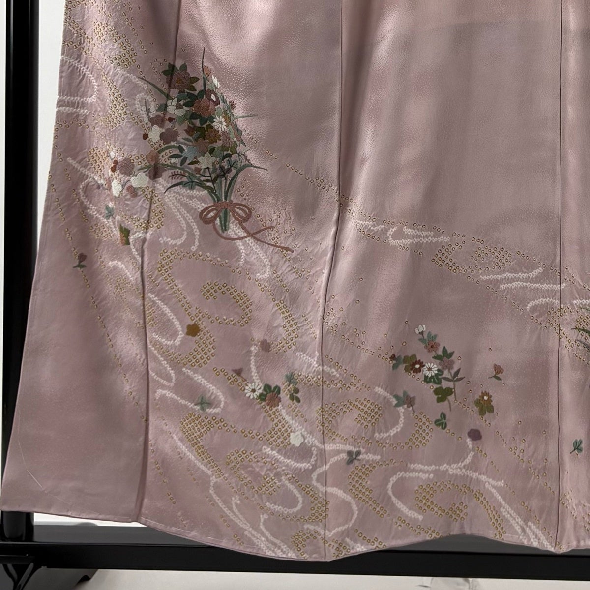 美品】 訪問着 身丈155cm 裄丈63cm S 袷 花束 流水 相良刺繍 絞り