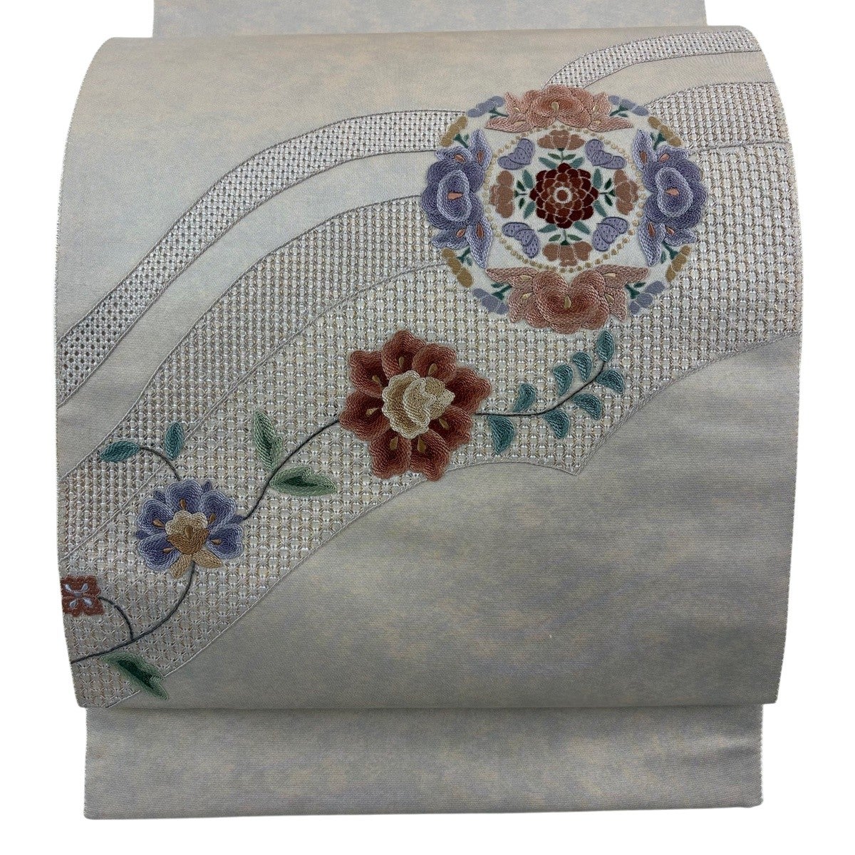 美品】 袋帯 秀品 華文 草花 刺繍 箔 金色 お太鼓柄 正絹｜中古・古着