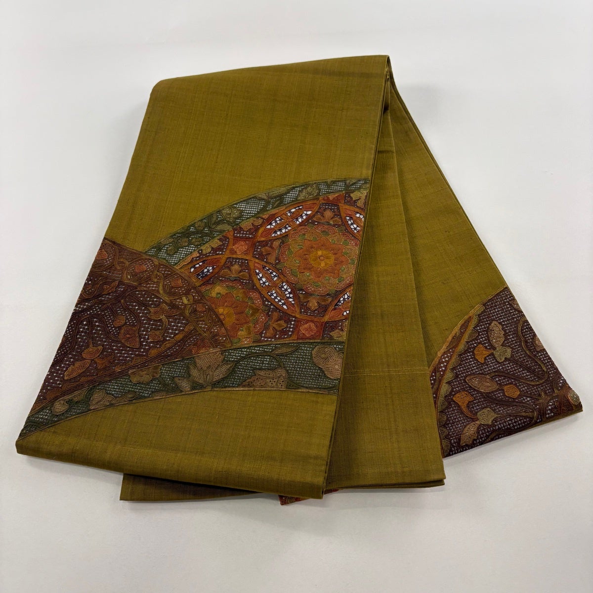 美品】 袋帯 秀品 華文 花唐草 刺繍 鶯色 お太鼓柄 正絹｜中古・古着