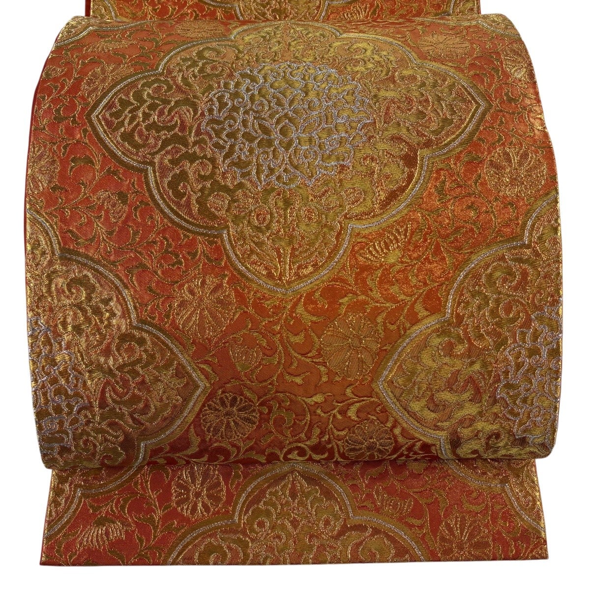美品】 袋帯 逸品 龍村晋 落款あり 振袖向き 華文 花唐草 金銀糸 箔 美品】 袋帯 逸品 龍村晋 落款あり 振袖向き 華文 花唐草 金銀糸 箔