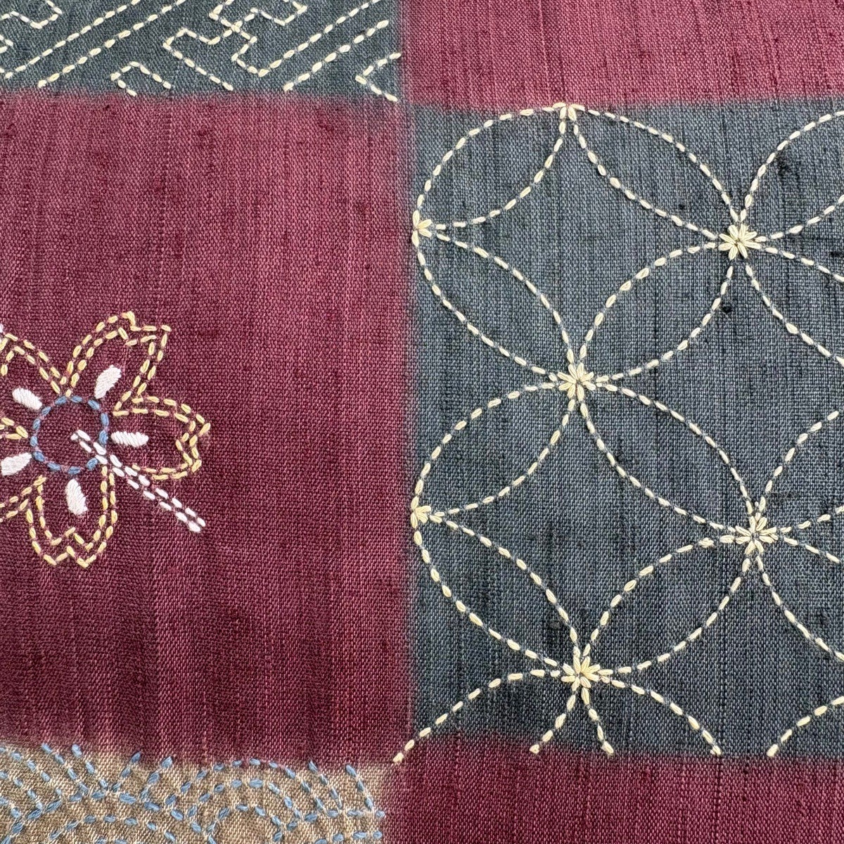 50%OFF 【美品】 袋帯 名品 紬地 桜 有職文様 刺繍 赤紫 お太鼓柄 正絹