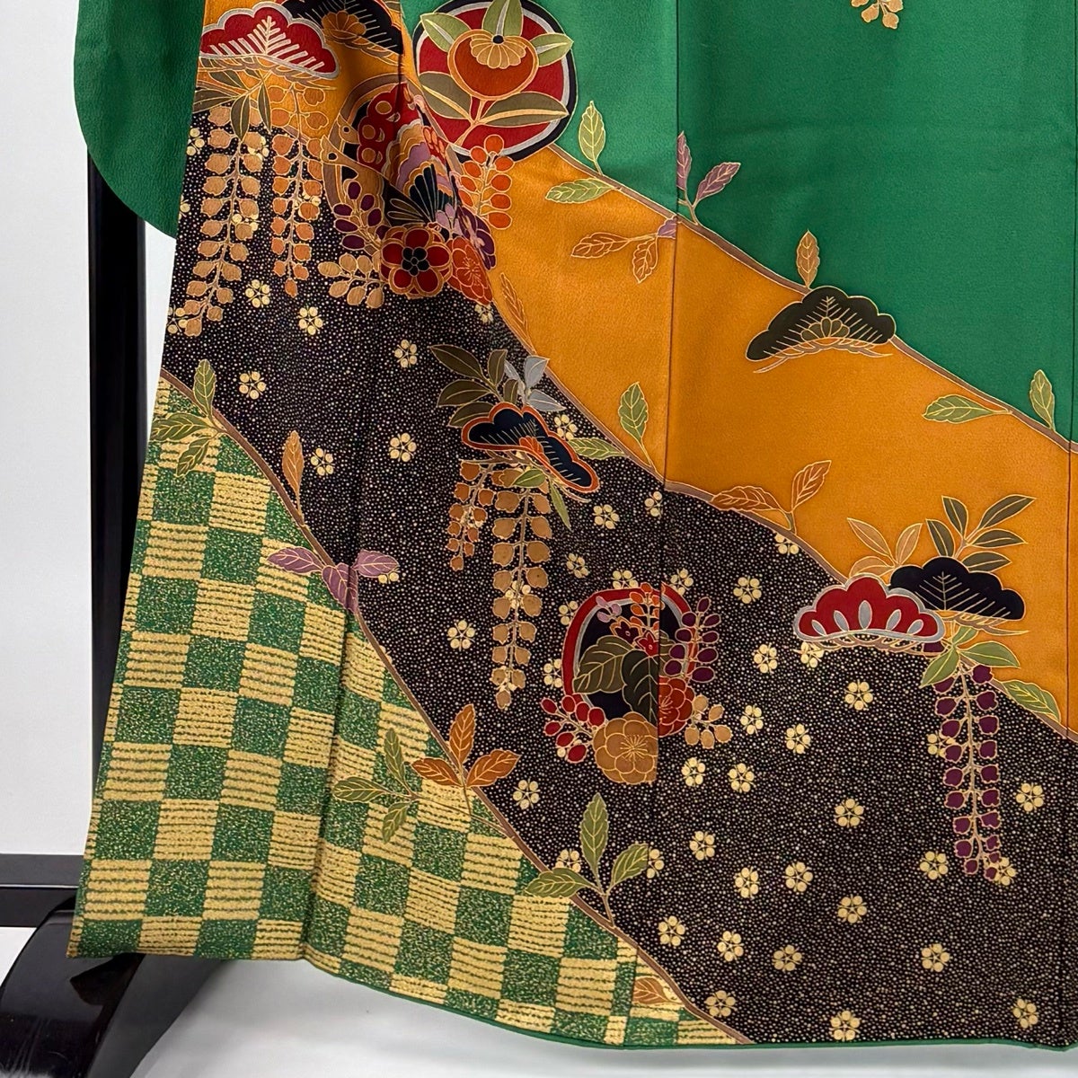 振袖 美品 名品 身丈163cm 裄丈64.5cm 正絹 【中古】 振袖 身丈163cm 裄丈66.5cm M 袷 御所車 牡丹 金糸 金彩 赤 正絹 名品