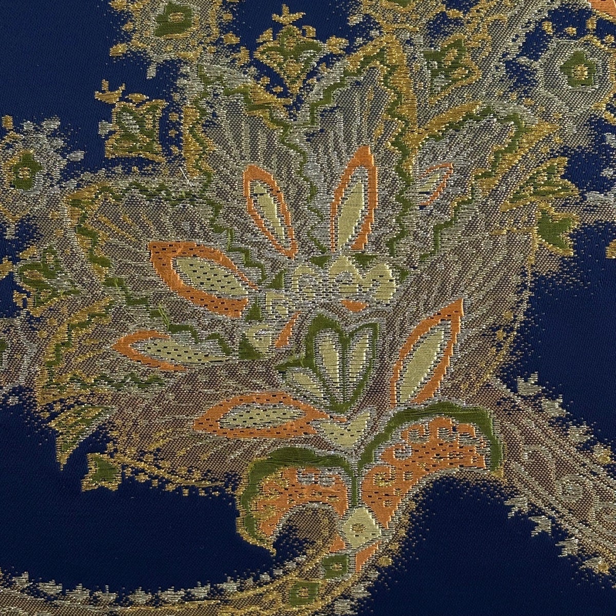 50%OFF 【美品】 名古屋帯 優品 草花 金銀糸 刺繍 紺色 正絹 K50｜中古