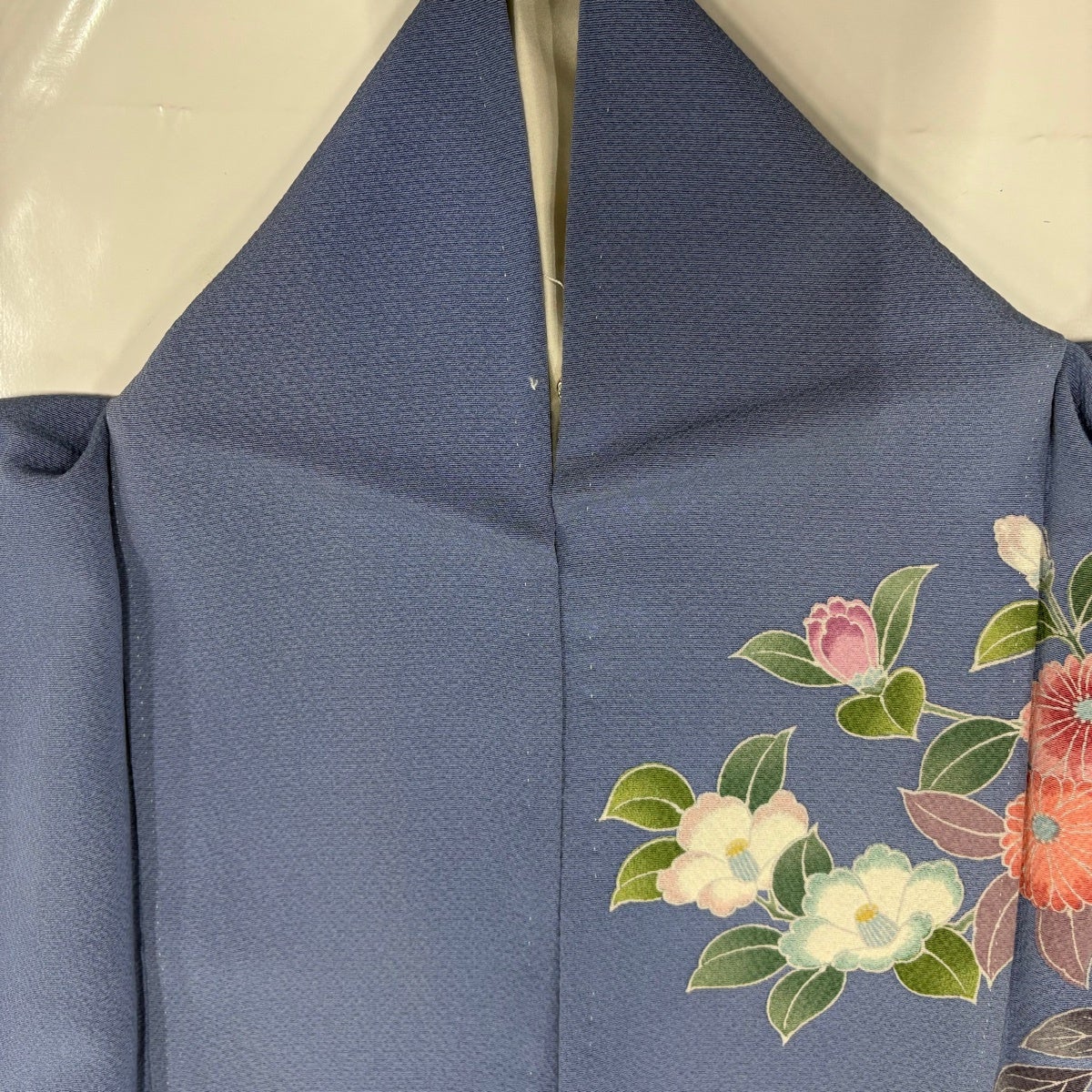 振袖 身丈153cm 裄丈66cm 正絹 逸品 【中古】 振袖 身丈153cm 裄丈66cm M 袷 草花 流水 青紫 正絹 逸品｜中古・古着