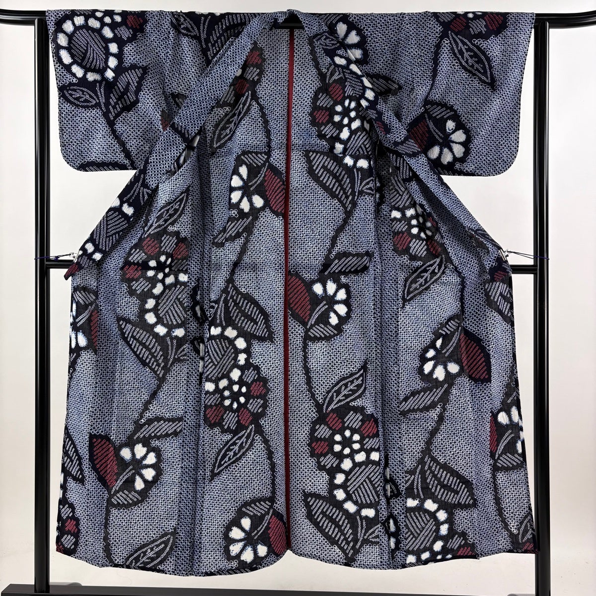 30%OFF 【美品】 浴衣 身丈148.5cm 裄丈63cm S 絞り浴衣 草花 紺色 綿