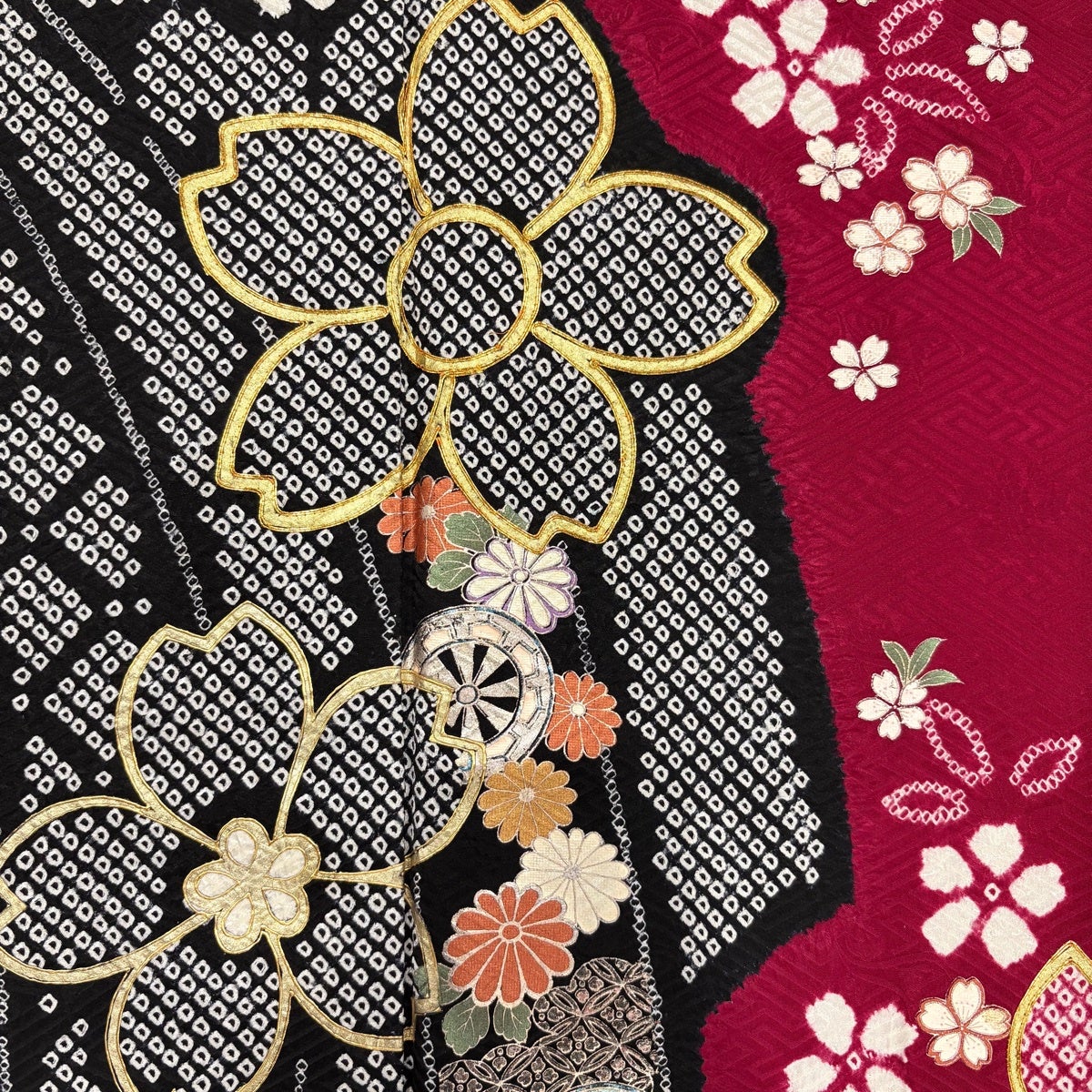 【在庫一掃】 振袖 身丈160cm 裄丈66.5cm 正絹 美品 逸品 【中古】 美品】 振袖 身丈160cm 裄丈64cm M 袷 桜 花びら ぼかし 赤 正絹 名品