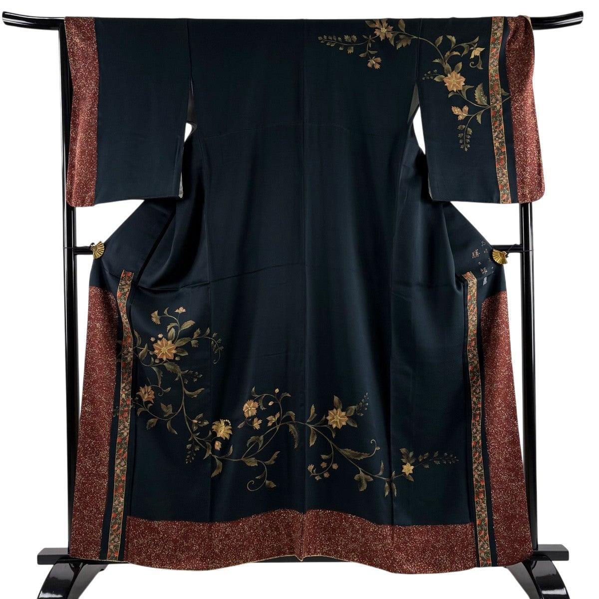 中古 着物 古典音楽  身長160cm 前後 参列振袖[古典柄]黒に白銀の牡丹と八重桜[身長162cmまで]No.1067｜着物