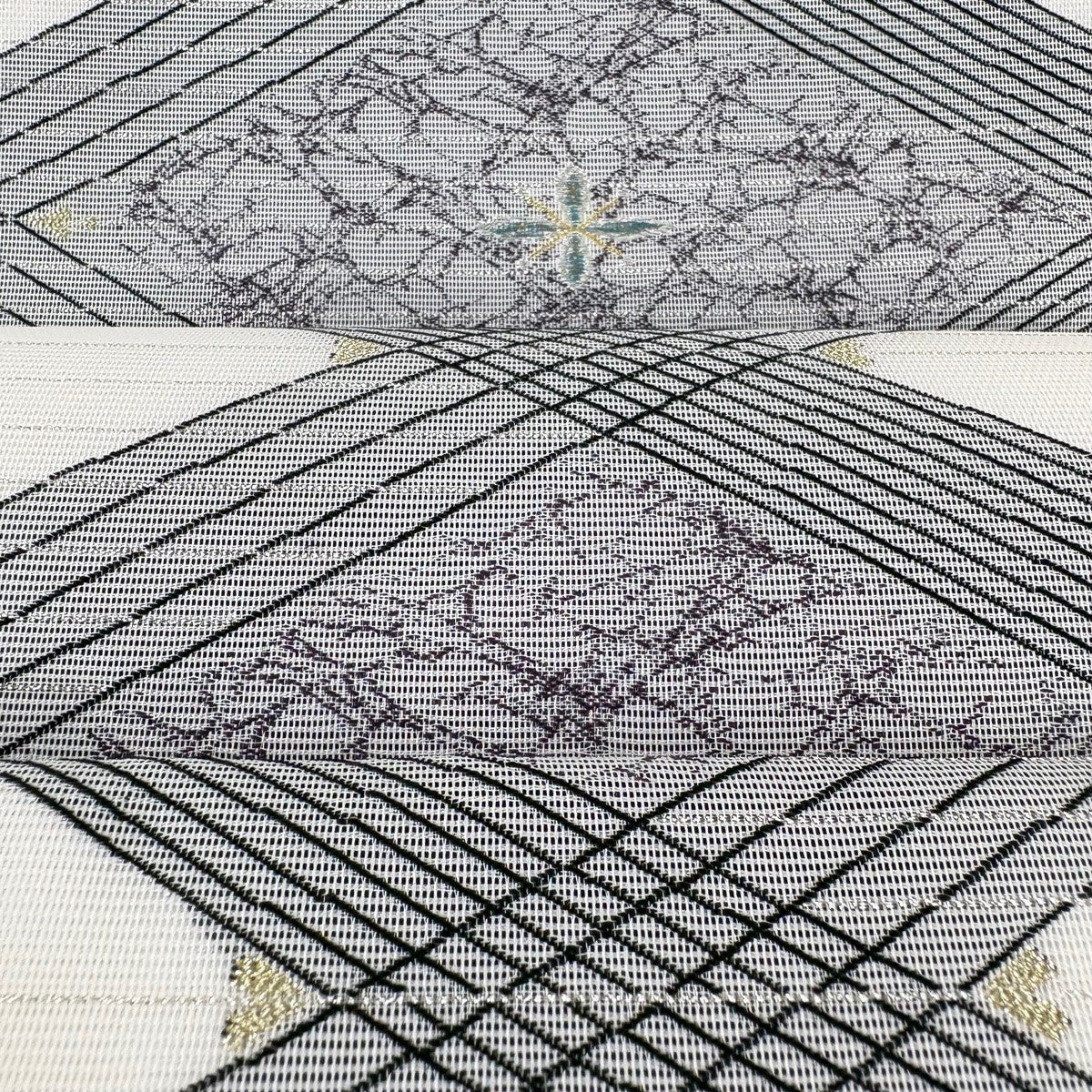 美品】 袋帯 名品 夏帯 菱文 花 金銀糸 箔 白 六通 正絹｜中古・古着