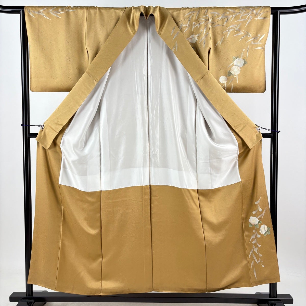 訪問着 身丈154cm 裄丈63.5cm S 袷 菊 蝶 金彩 螺鈿 黄土色 正絹 名品