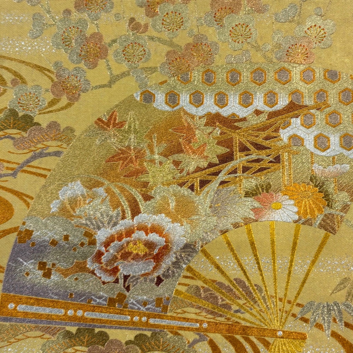 袋帯 秀品 和田光正 落款あり 扇 草花 金銀彩 箔 金色 お太鼓柄 正絹