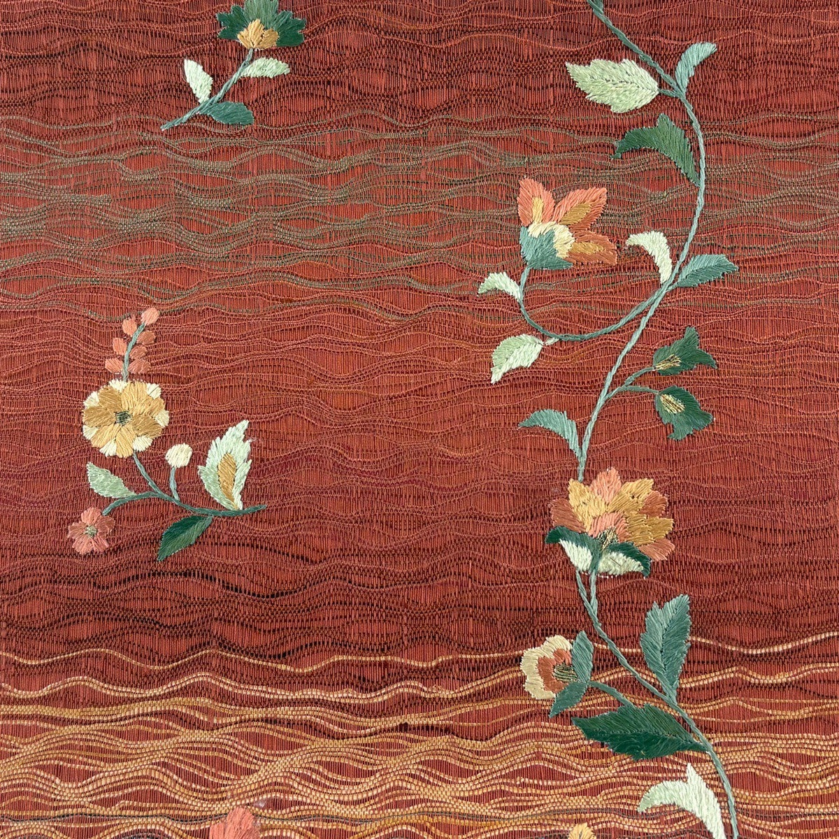 美品】 袋帯 秀品 草花 金糸 刺繍 赤茶 お太鼓柄 正絹｜中古・古着