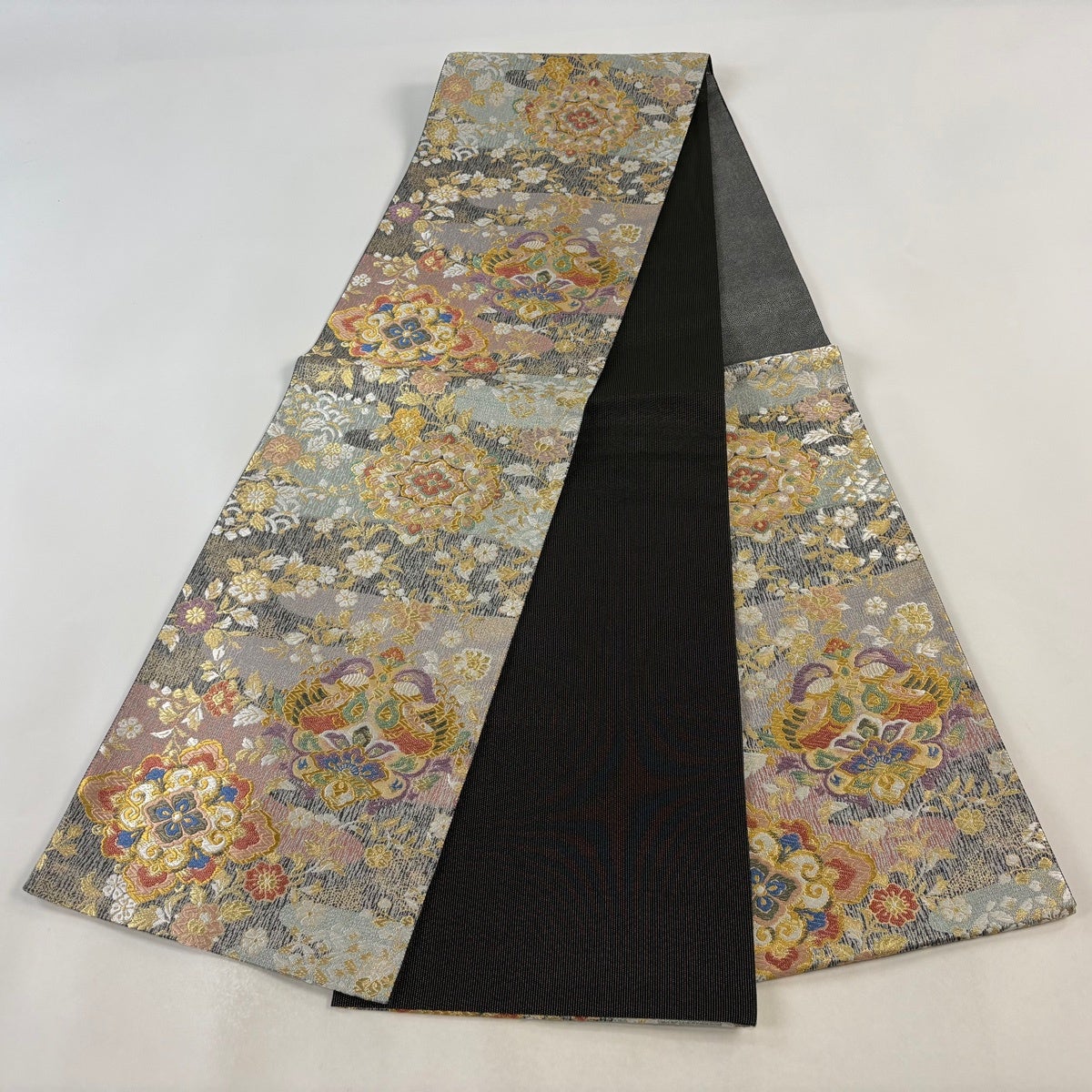 美品】 袋帯 秀品 華彩更紗文 唐織 金銀糸 黒灰 六通 正絹｜中古・古着