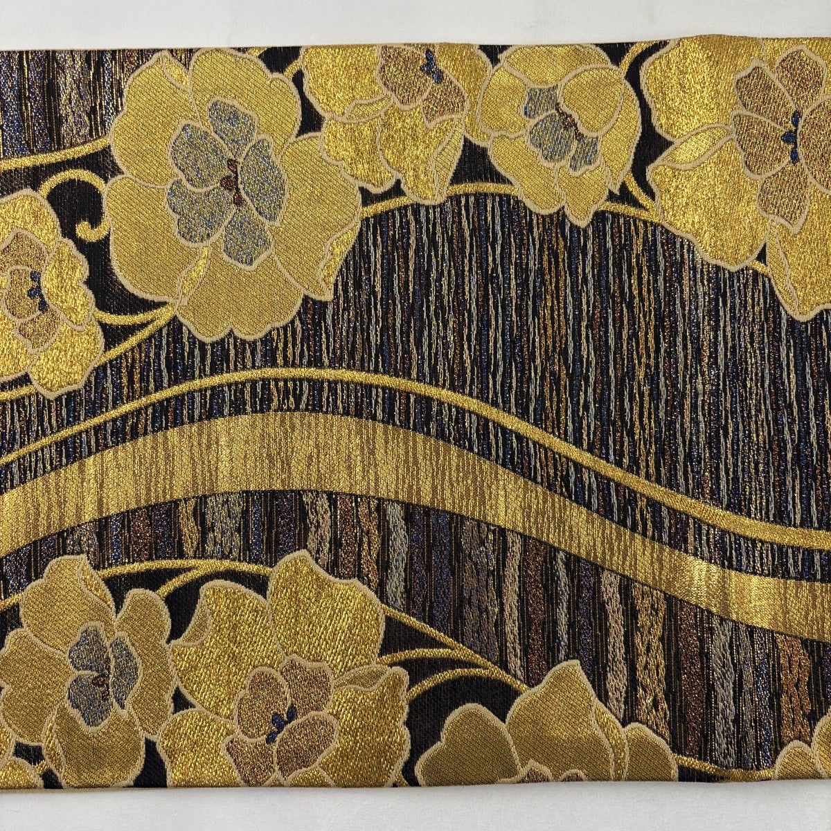 30%OFF 【美品】 袋帯 秀品 草花 縞 金糸 箔 黒 六通 正絹 K30｜中古