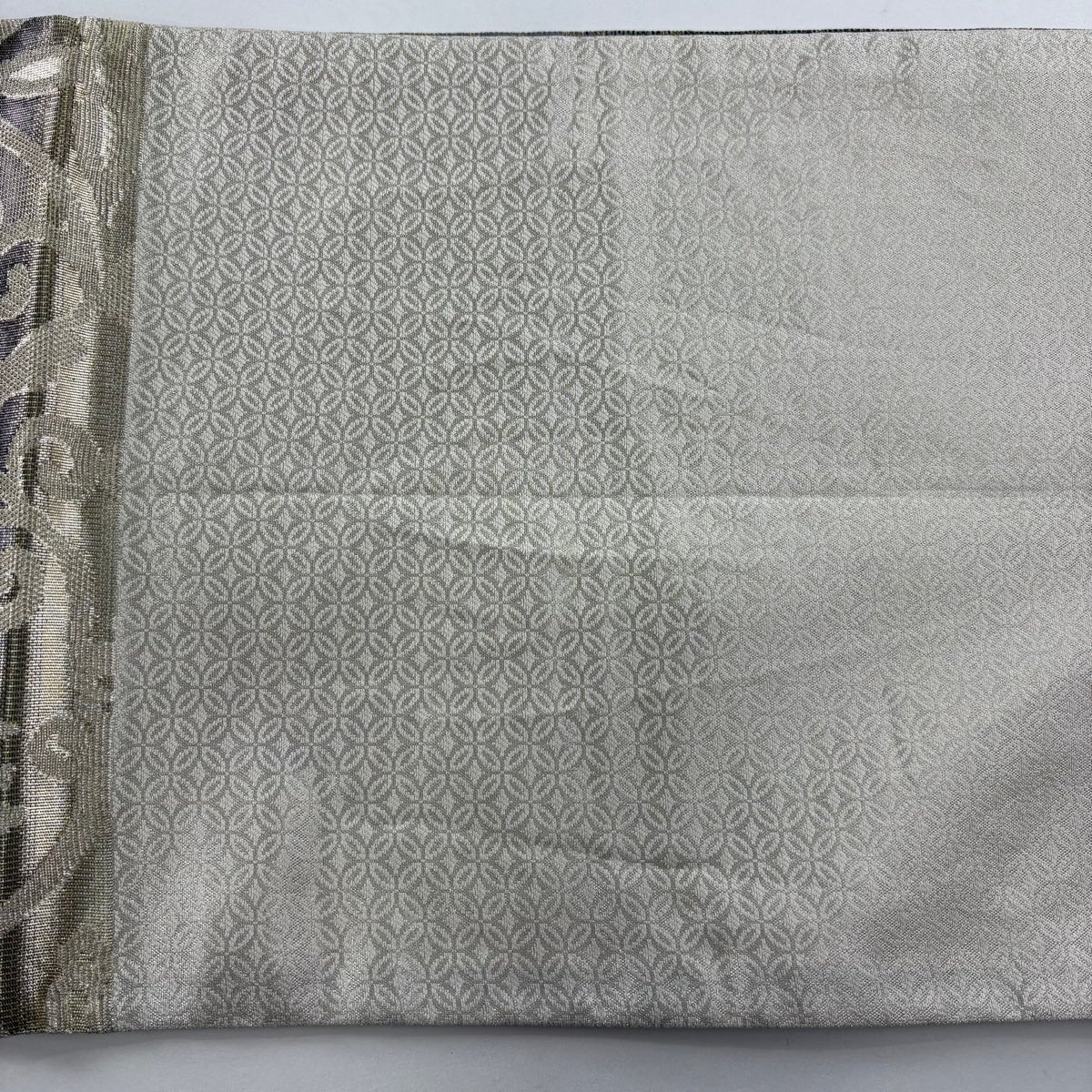 美品】 袋帯 名品 金華山 葡萄唐草 縞 金銀糸 箔 灰紫 六通 正絹｜中古