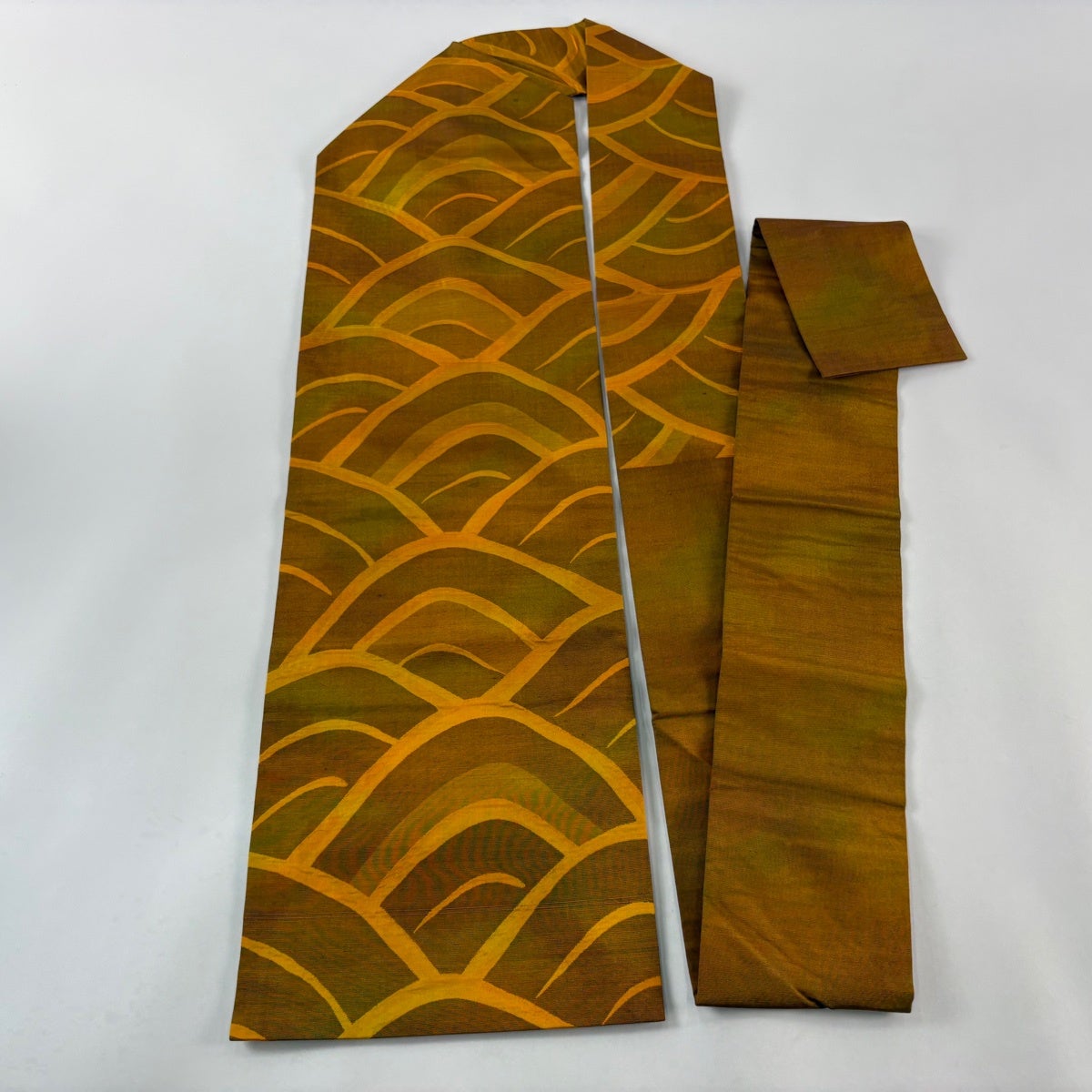 美品】 名古屋帯 優品 波青海波 山吹茶色 正絹｜中古・古着
