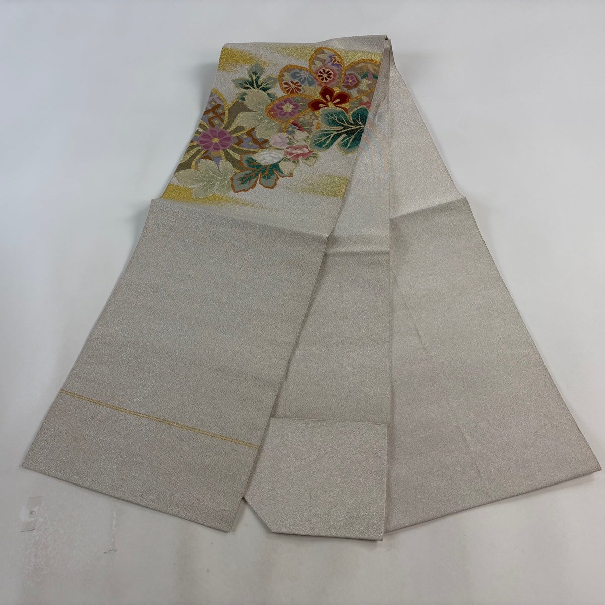 名古屋帯 秀品 鈴乃屋 八寸名古屋帯 松葉仕立て 草花 霞 金銀糸 銀色