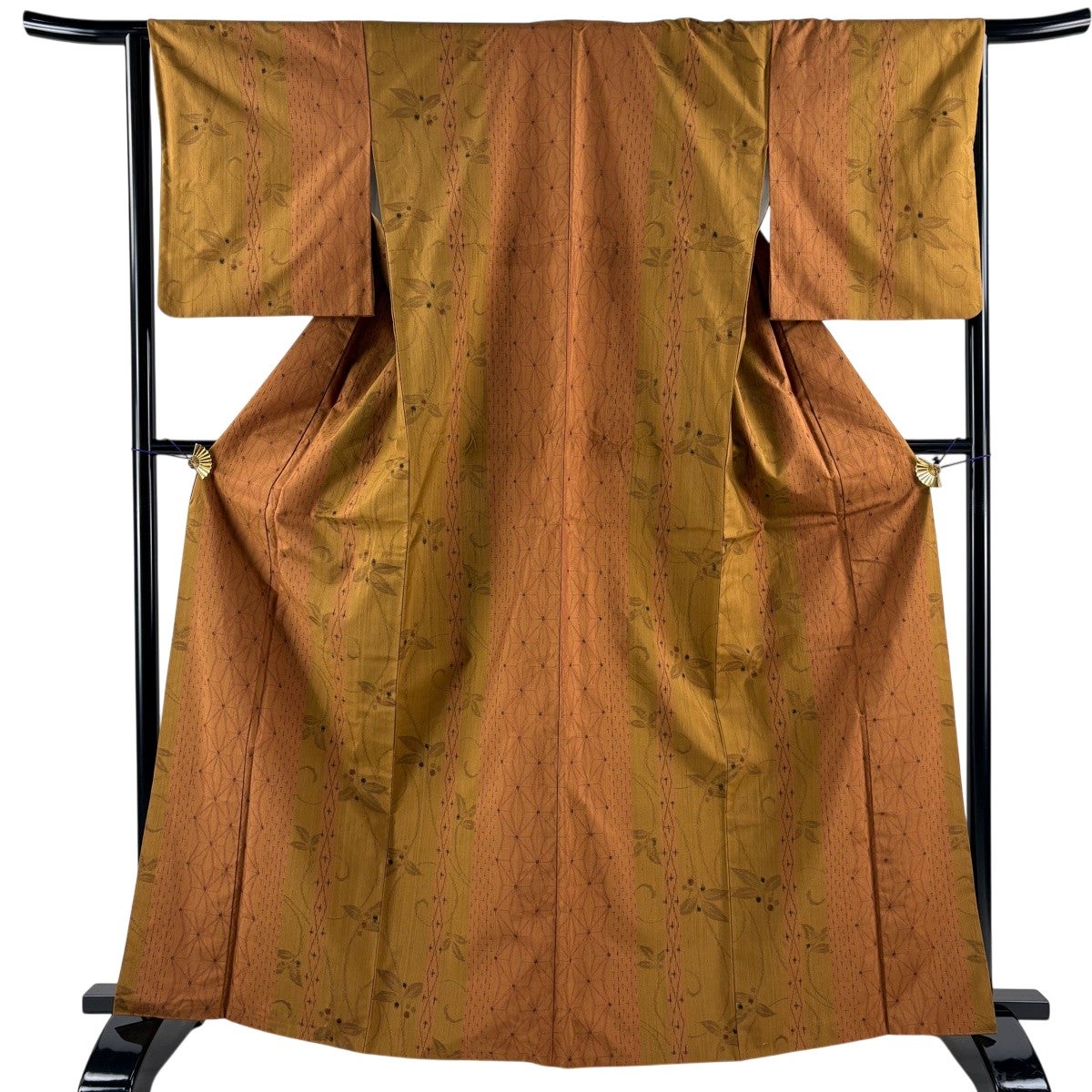 紬 身丈160.5cm 裄丈66.5cm M 袷 麻の葉 松皮菱 灰白 正絹 秀品｜中古