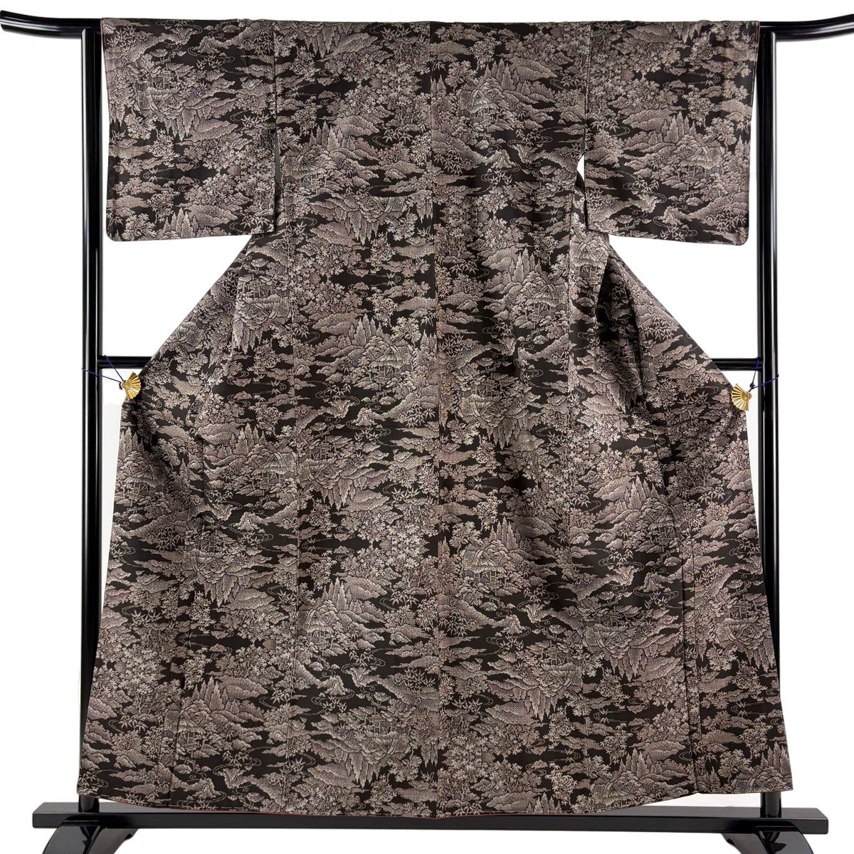 美品】 紬 身丈158cm 裄丈63cm S 袷 樹木 家屋 焦茶色 正絹 逸品｜中古
