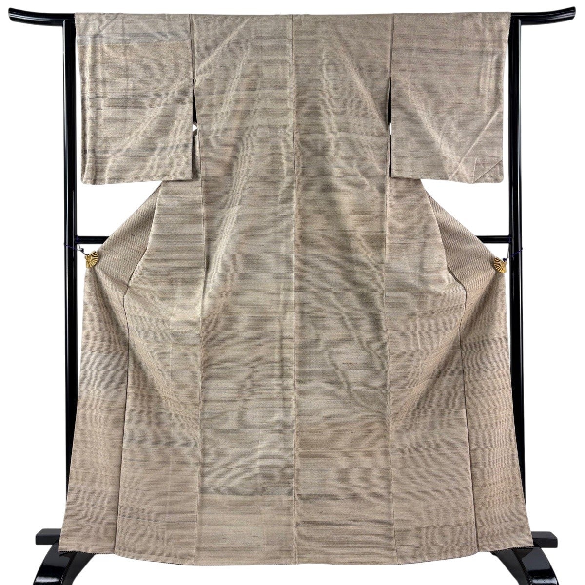 【美品】 大島紬 身丈166.5cm 裄丈65.5cm 正絹 逸品 【中古】 美品】 大島紬 身丈165.5cm 裄丈63cm S 袷 インド野蚕糸 やまと 証紙