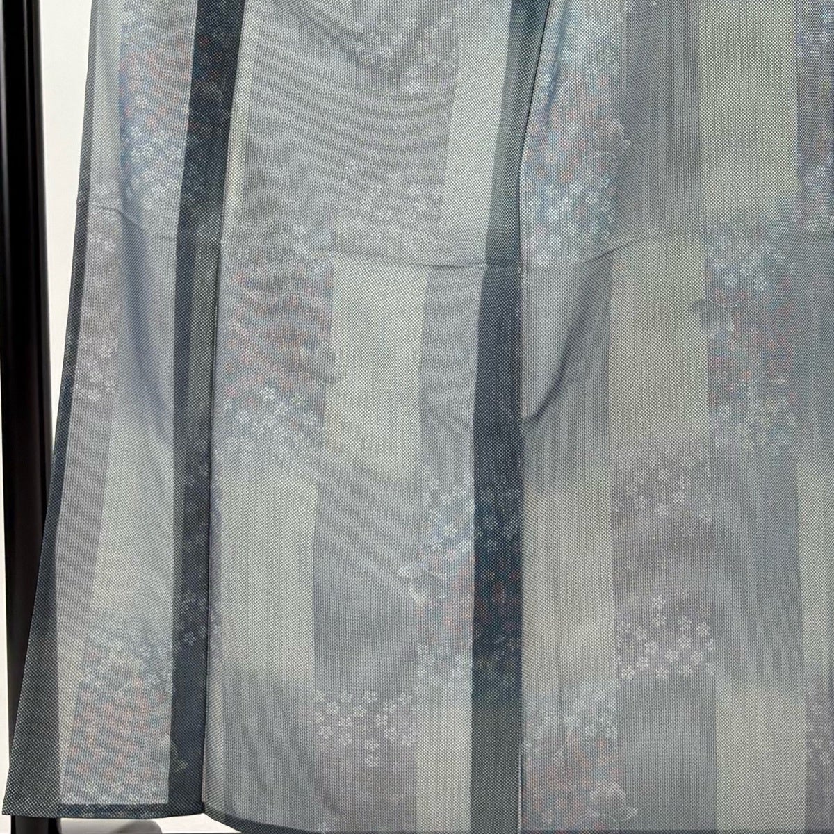 30%OFF 【美品】 小紋 身丈156cm 裄丈62cm S 薄物 蝶 花 青灰色 正絹
