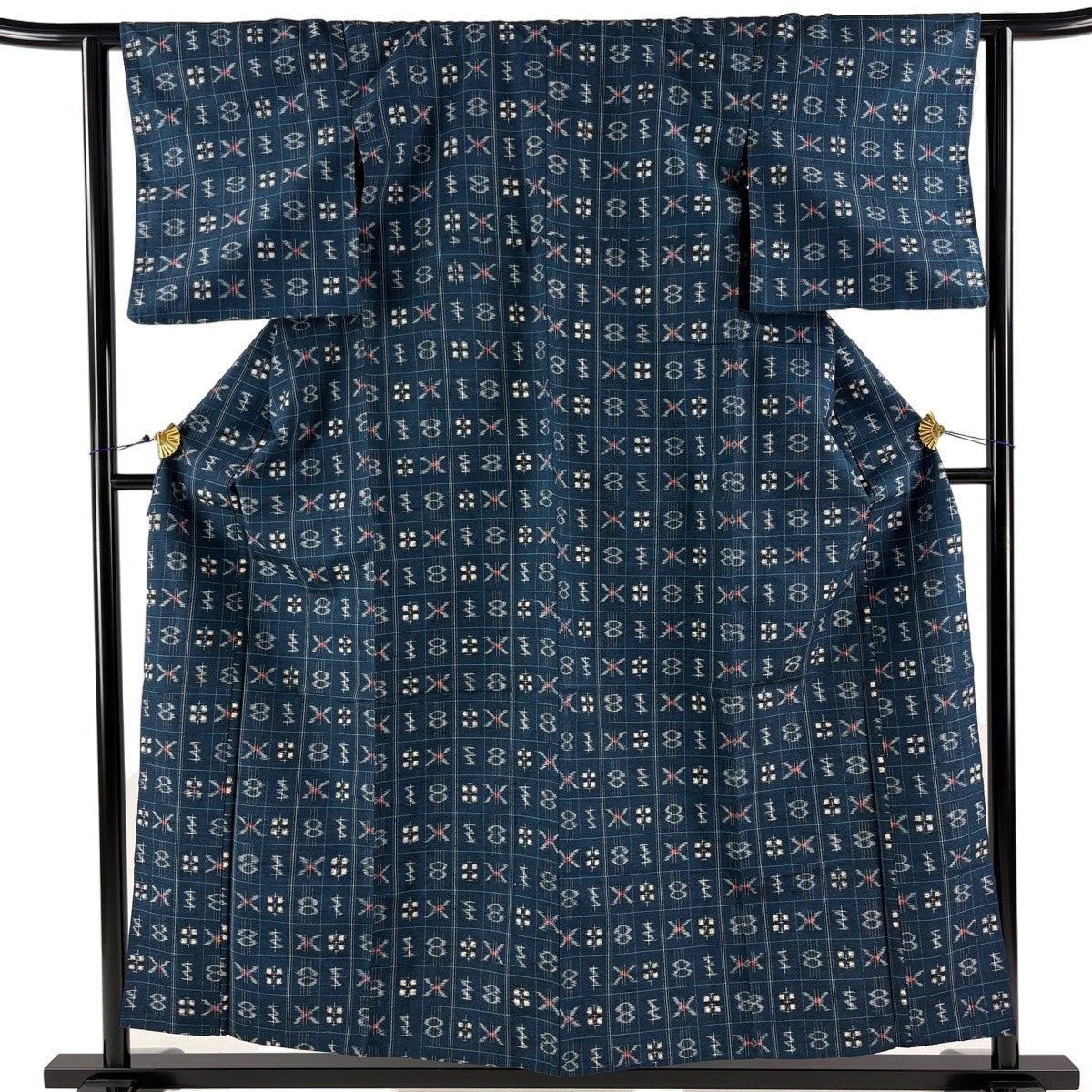 美品】 紬 身丈157cm 裄丈62cm S 単衣 格子 灰色 正絹 秀品｜中古