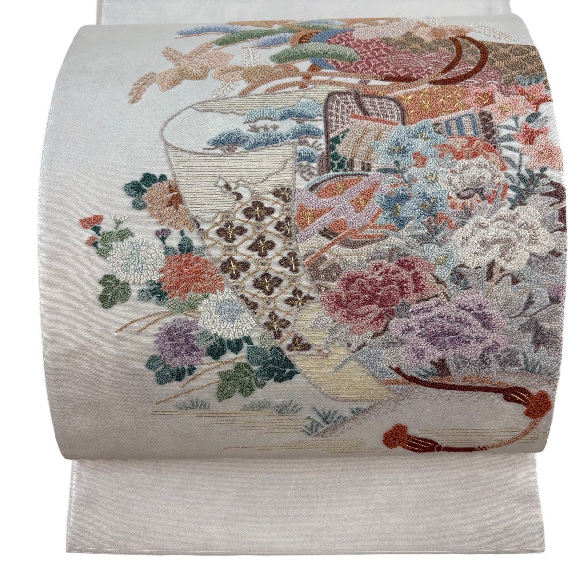 【美品】袋帯　相良刺繍　鳳凰宝相華　お太鼓柄　クリーム色　柔らかめ 美品】 袋帯 名品 関西仕立て 御所車 草花 相良刺繍 金糸 クリーム