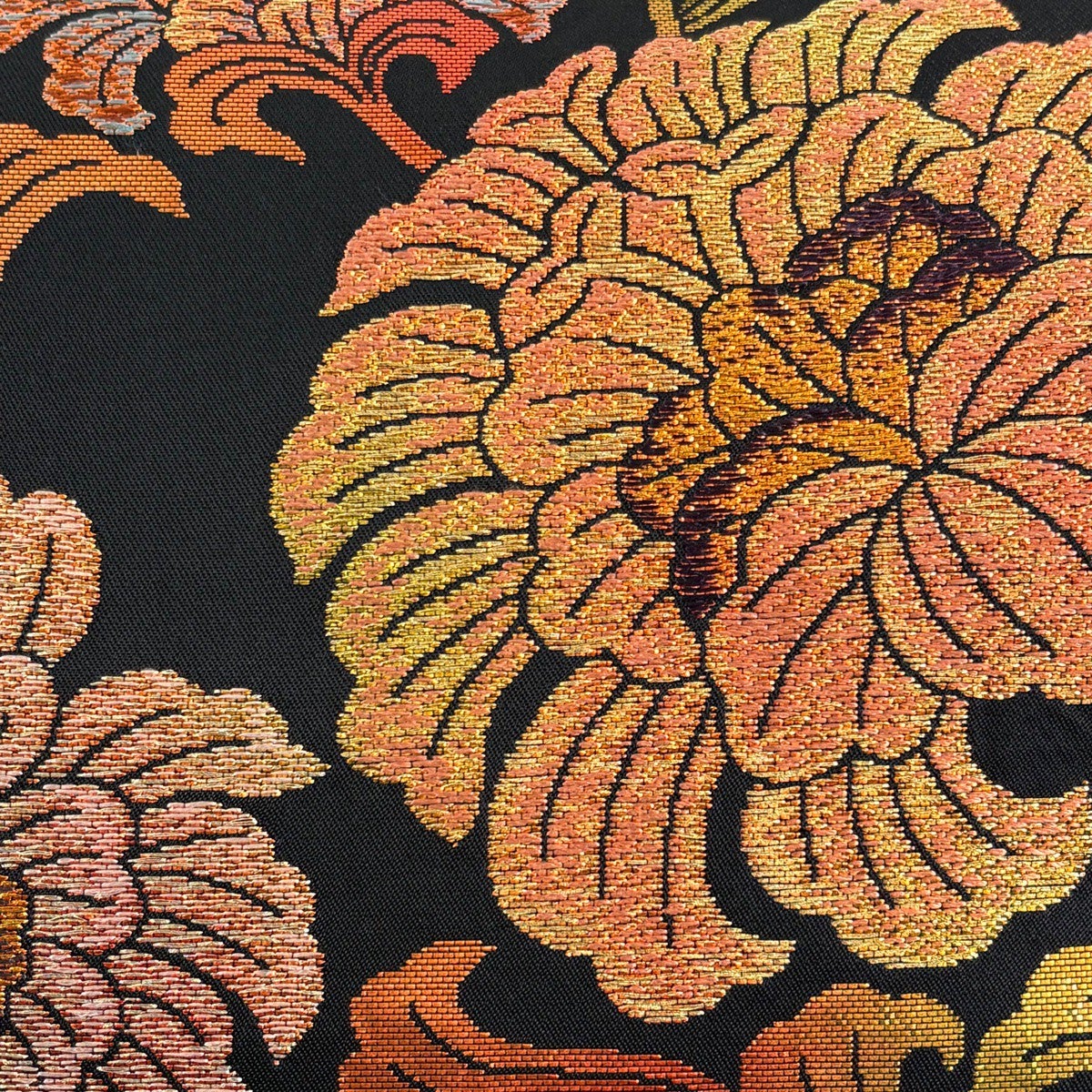 袋帯 秀品 花唐草 金糸 箔 黒 全通 正絹｜中古・古着・リサイクル着物