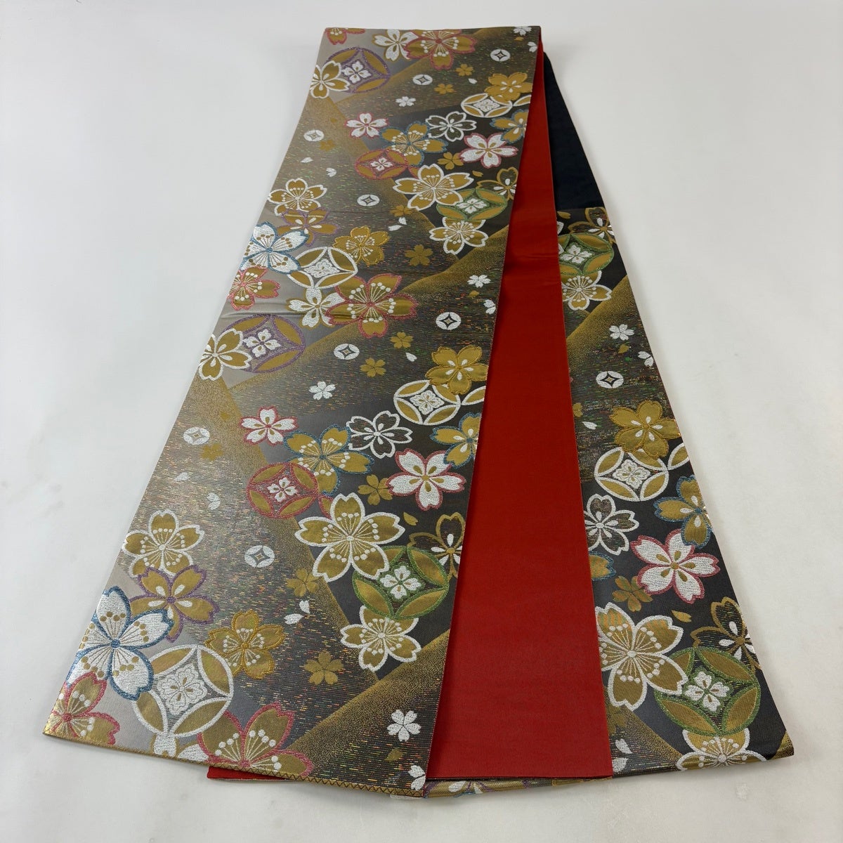 袋帯 秀品 桜 七宝 箔 金糸 灰色 六通 正絹｜中古・古着・リサイクル