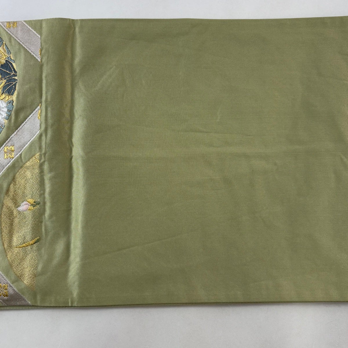 袋帯 手織り 金通し 薄灰緑 斜め縞 草花 更紗 カジュアル 中古 kp2228 obi611m-3931_1.jpg