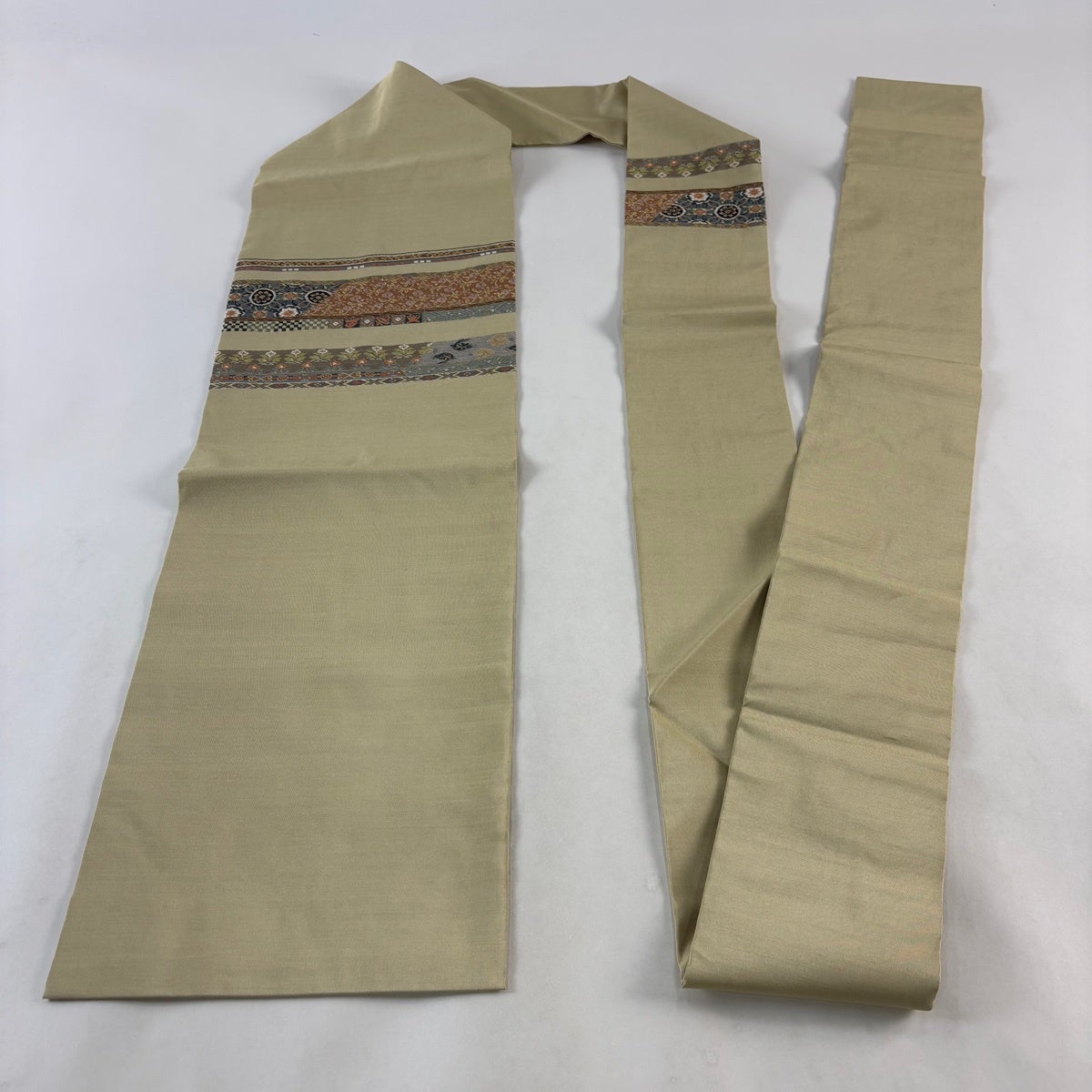 50%OFF 【美品】 名古屋帯 秀品 横段 草花 金銀糸 ベージュ 正絹 K50