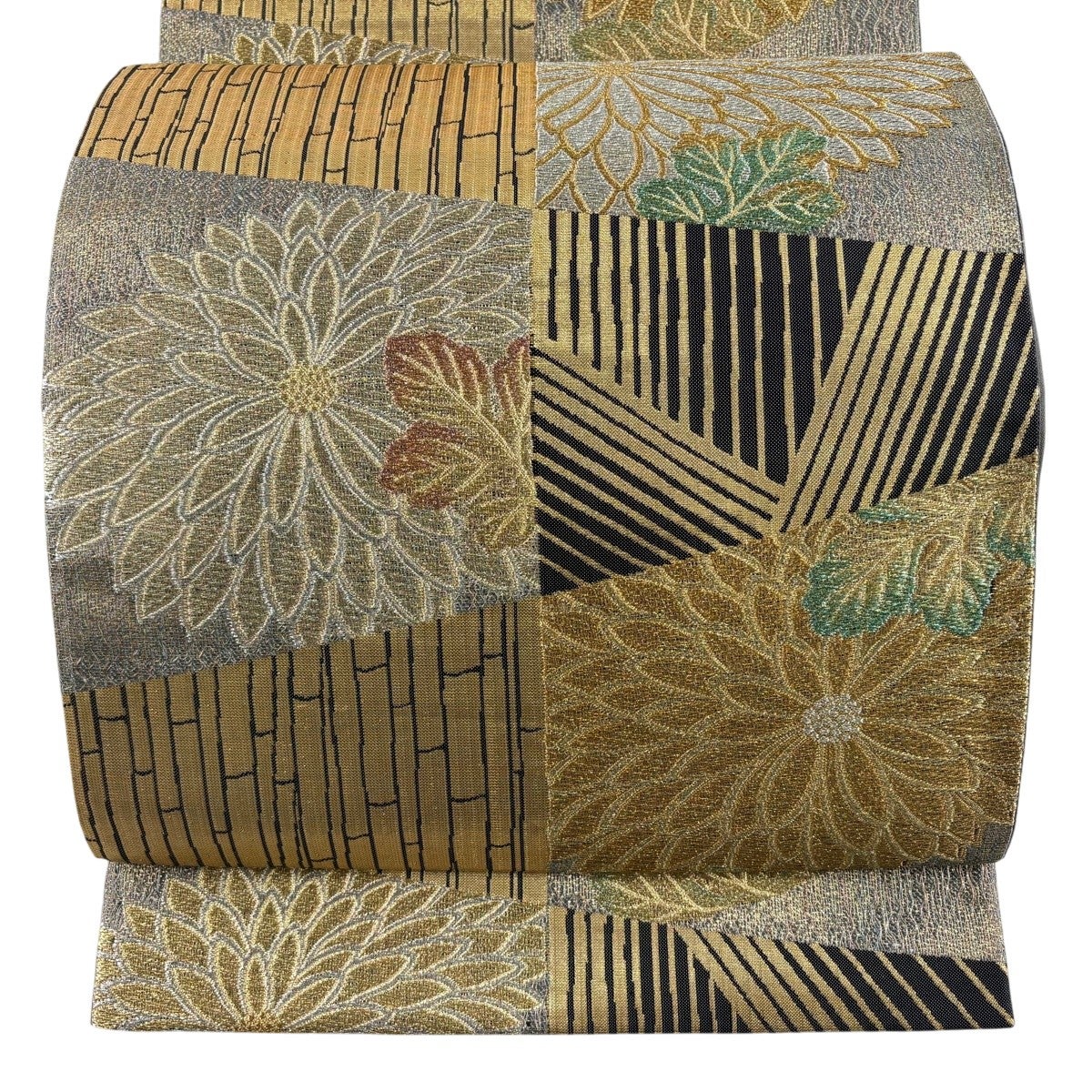 美品】 袋帯 秀品 裂取菊文様 箔 金糸 金色 六通 正絹｜中古・古着