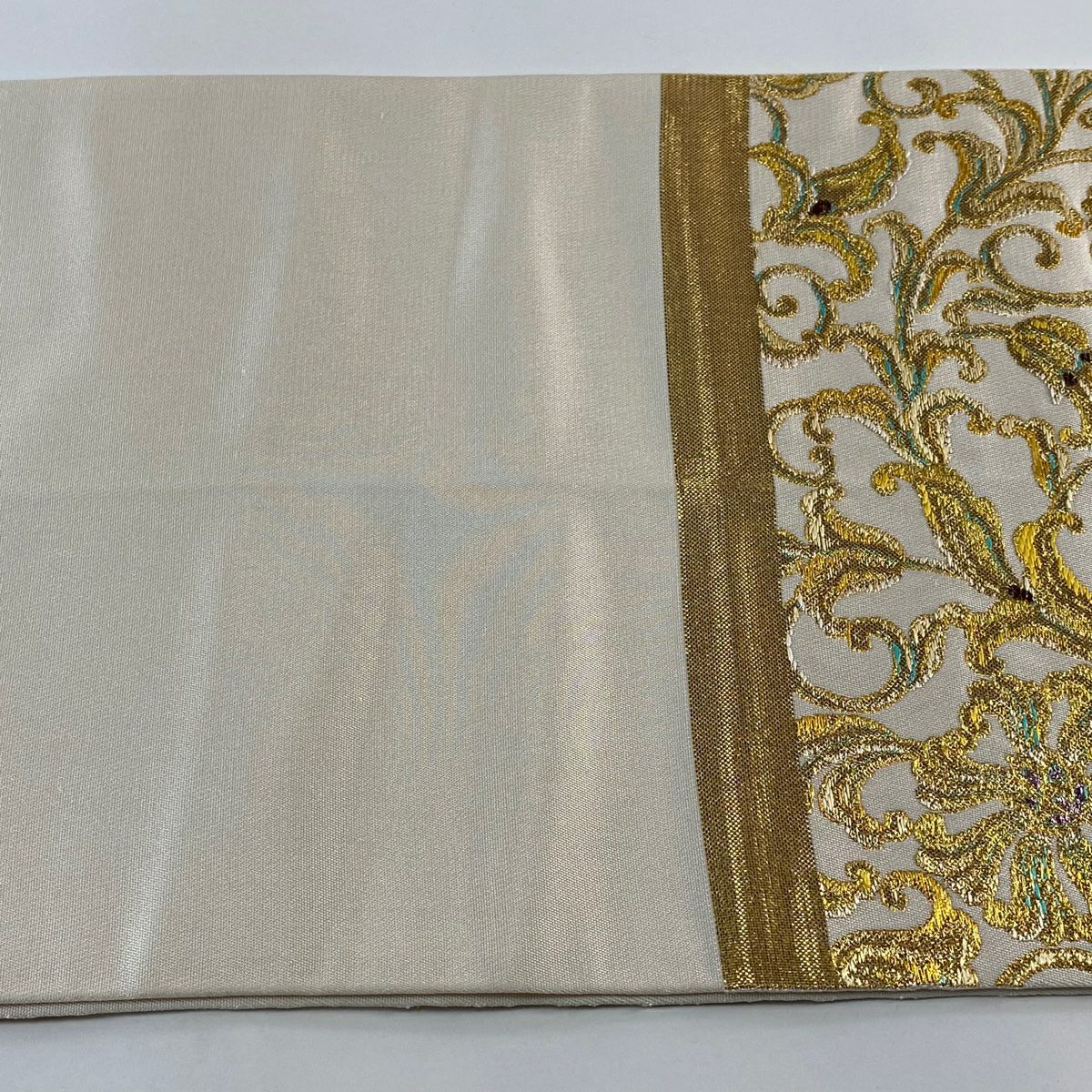 袋帯 逸品 龍村平蔵 落款あり 国宝華篭文 関西仕立て 花唐草 金糸 箔