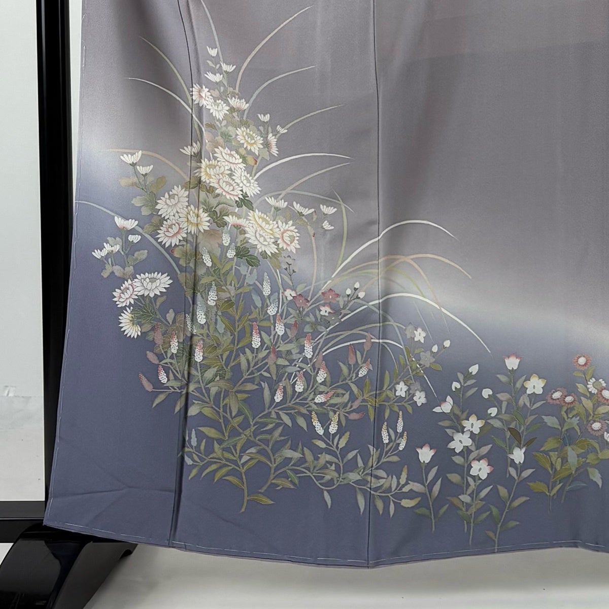 訪問着 身丈163cm 裄丈69cm L 袷 落款あり 菊 草花 染め分け ぼかし 灰