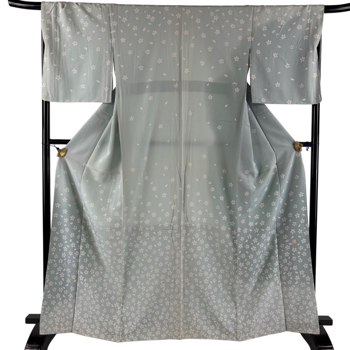 付下げ 身丈166cm 裄丈69cm L 袷 落款あり 草花 水色 正絹 秀品｜中古