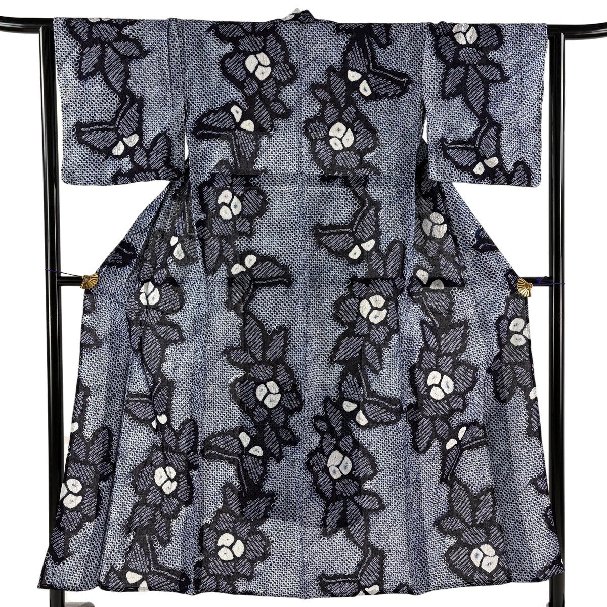 美品】 浴衣 身丈153cm 裄丈61cm S 絞り浴衣 亀甲 花 青 綿 名品｜中古