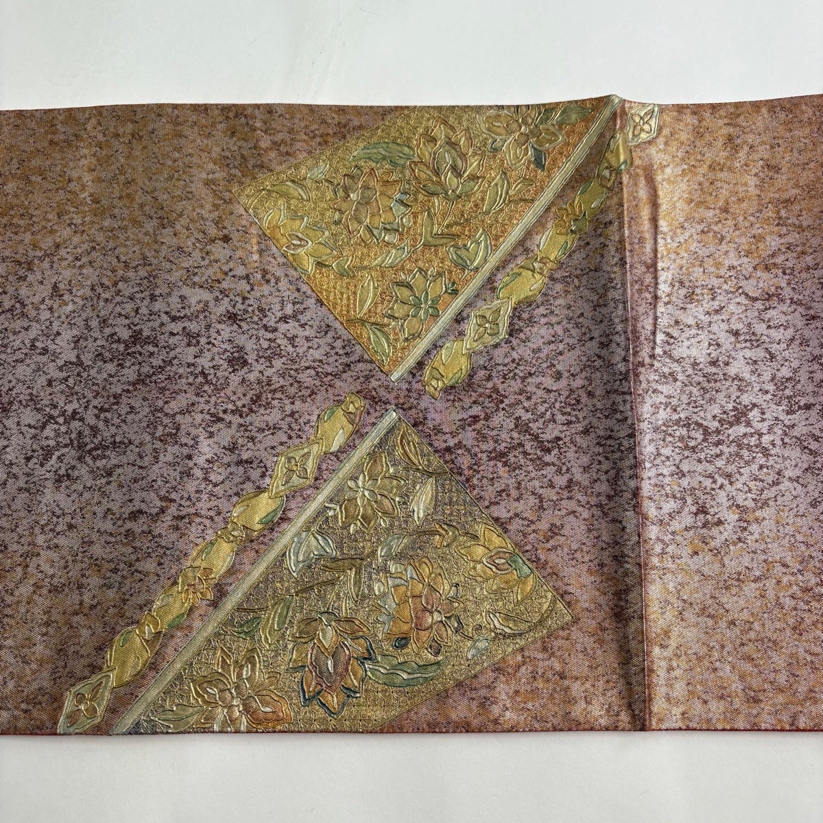美品】 袋帯 名品 向かい鳥 草花 螺鈿 金銀彩 金色 お太鼓柄 正絹