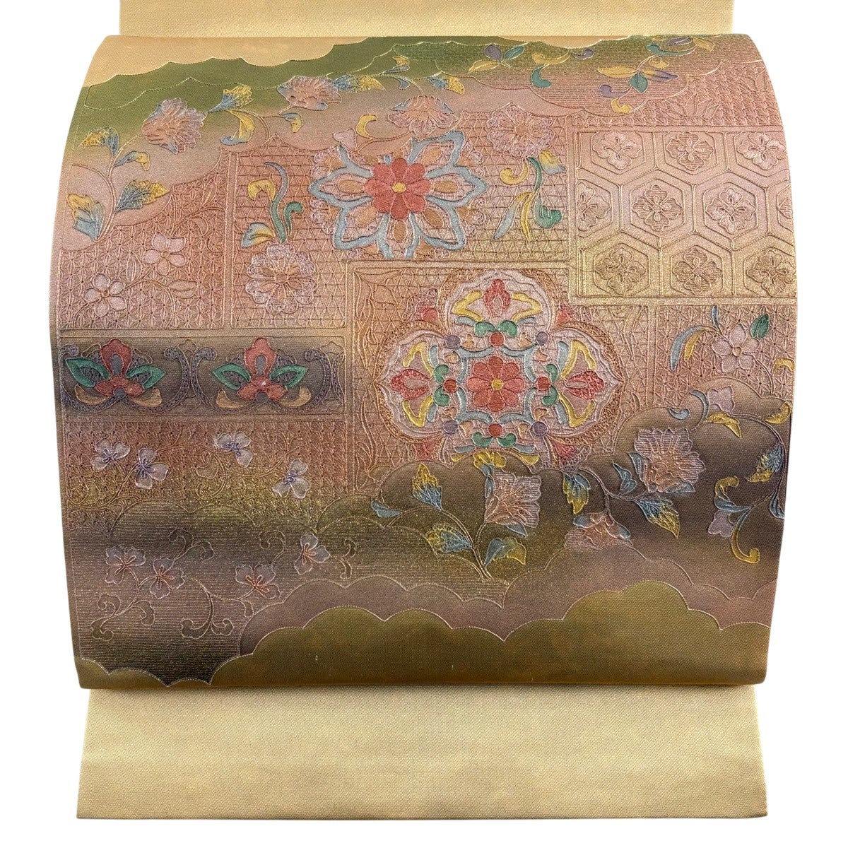 A 203美品袋帯 大太鼓 金通 綴れ　唐草花 正絹 着物 50%OFF 【美品】 袋帯 秀品 華文 草花 金糸 金彩 薄ピンク お太鼓柄
