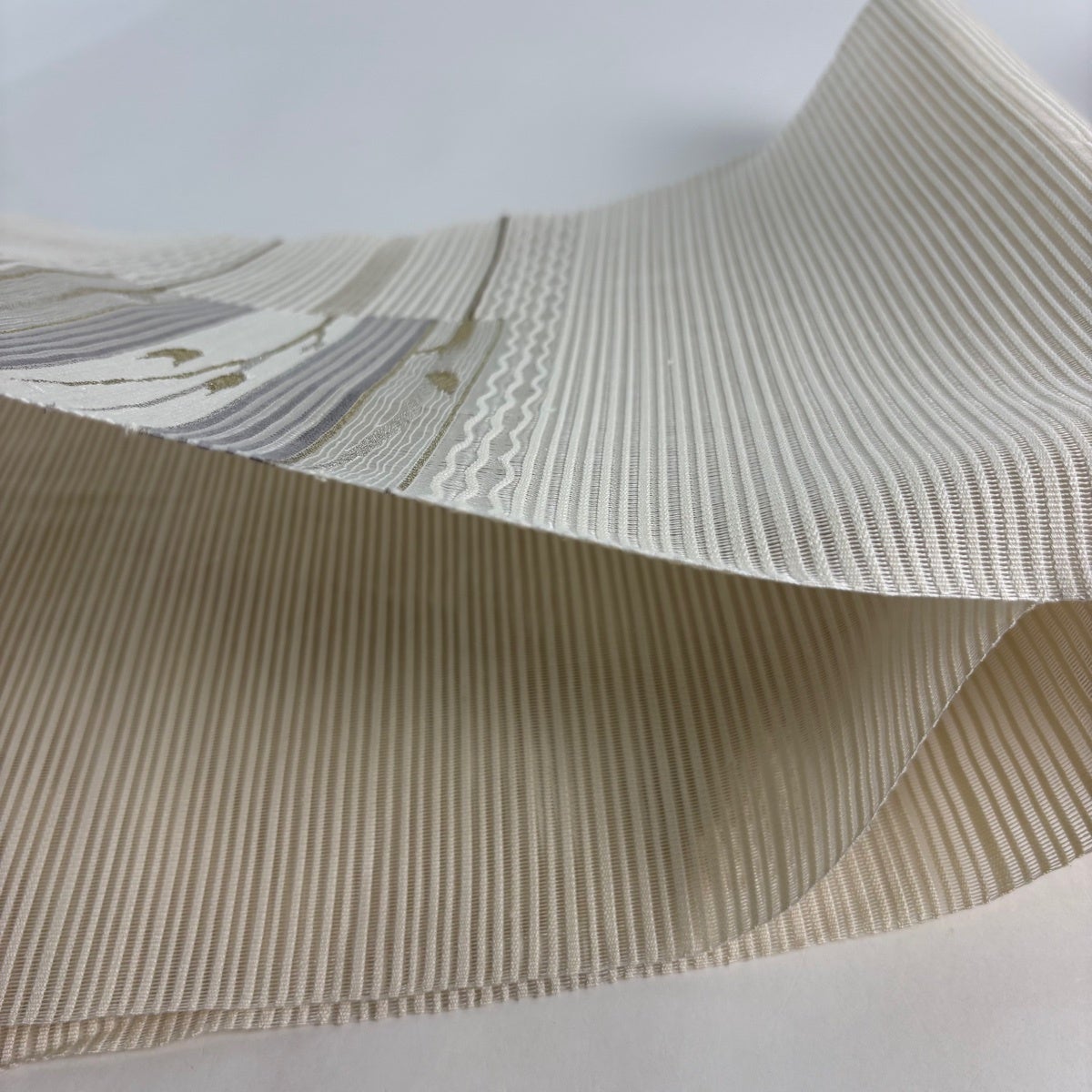 名古屋帯 秀品 夏帯 絽 八寸名古屋帯 トンネル仕立て 枝葉 縞 金銀糸