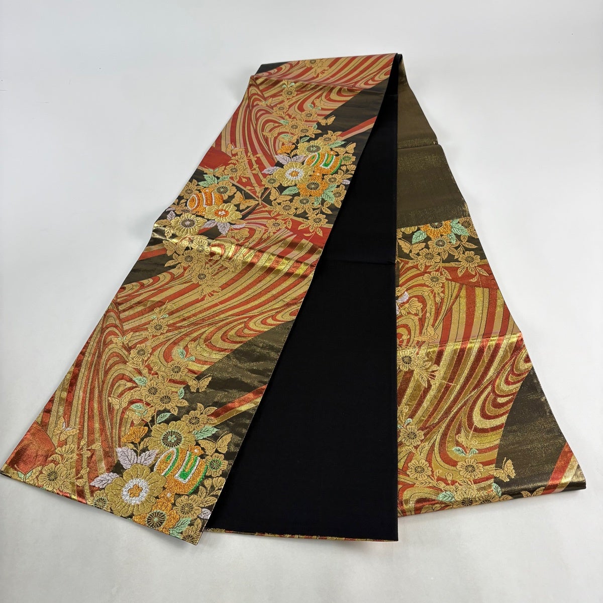 袋帯 秀品 振袖向き 桜 小槌 金糸 箔 赤 六通 正絹｜中古・古着