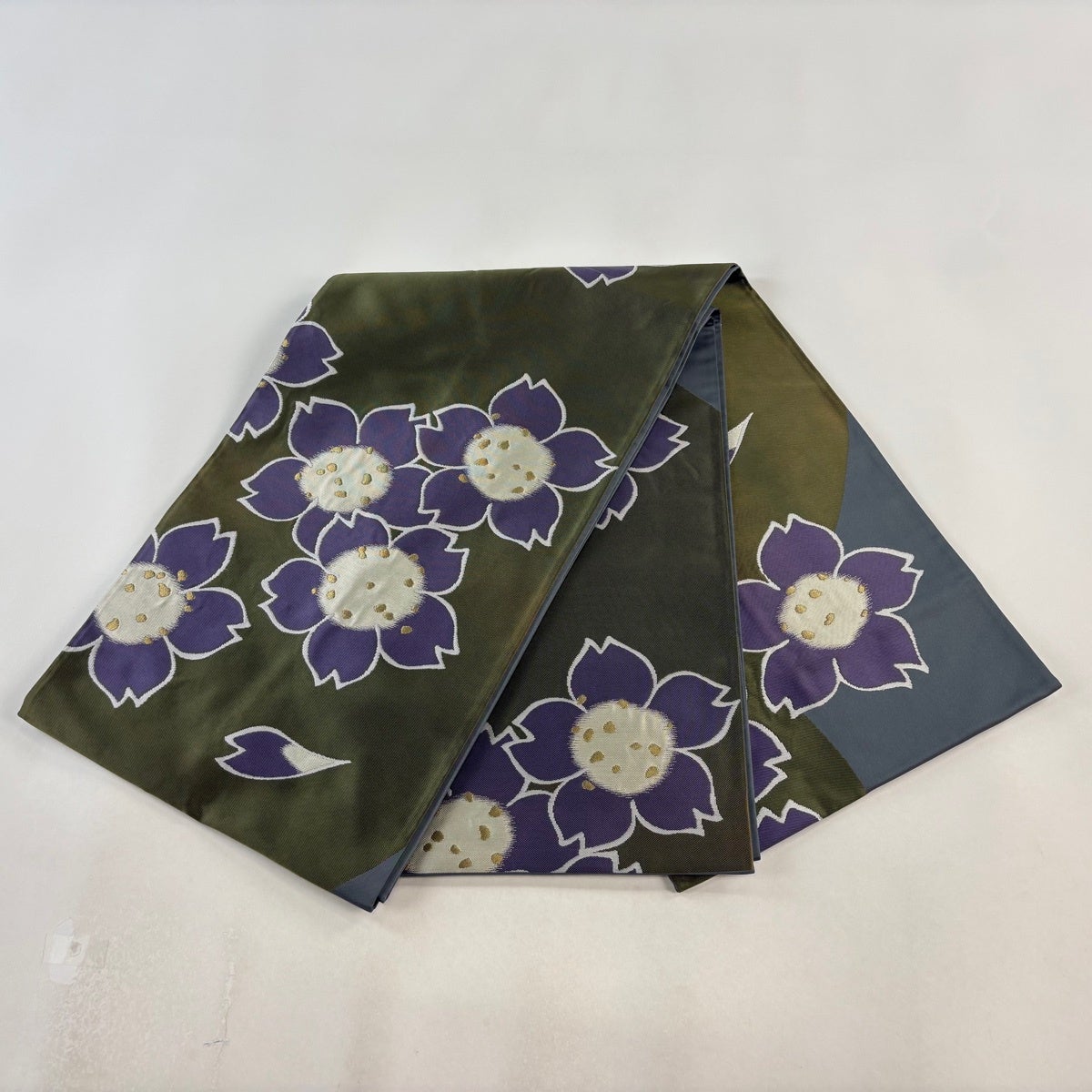 袋帯 名品 辻村ジュサブロー 落款あり 桜 金糸 茶緑色 六通 正絹｜中古