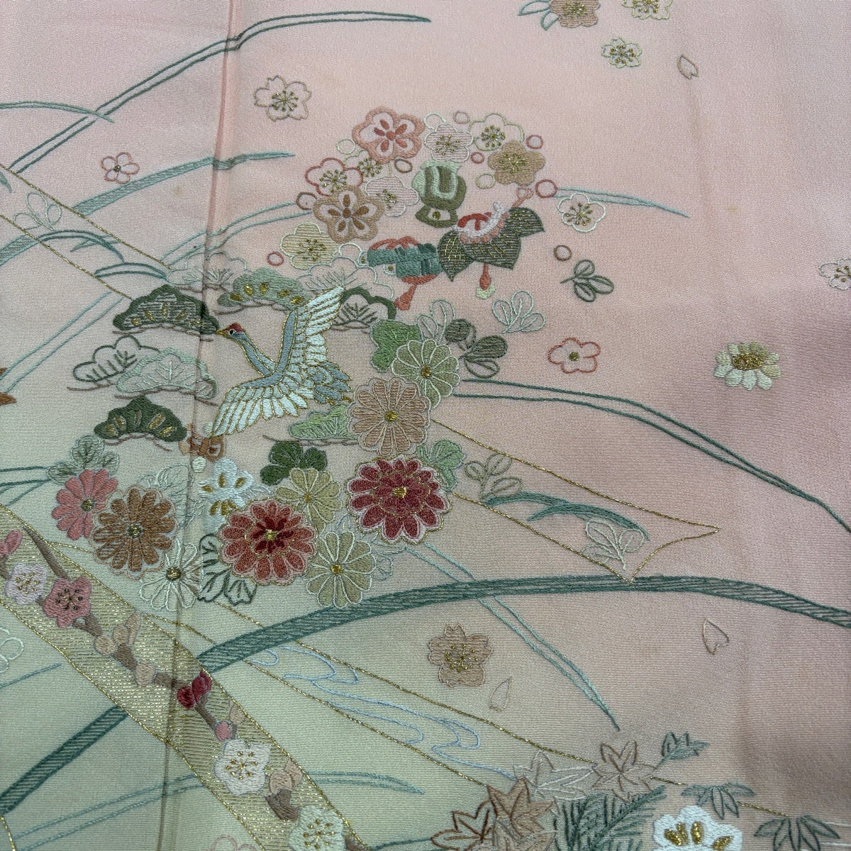 付下げ 身丈158.5cm 裄丈62cm S 袷 花丸文 蔓帯 金糸 刺繍 薄ピンク