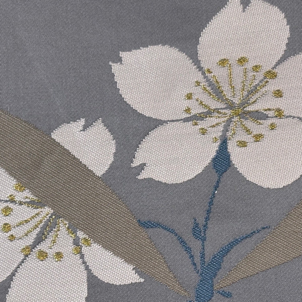 美品】 袋帯 逸品 辻村ジュサブロー 落款あり 桜 疋田 金銀糸 灰紫 六