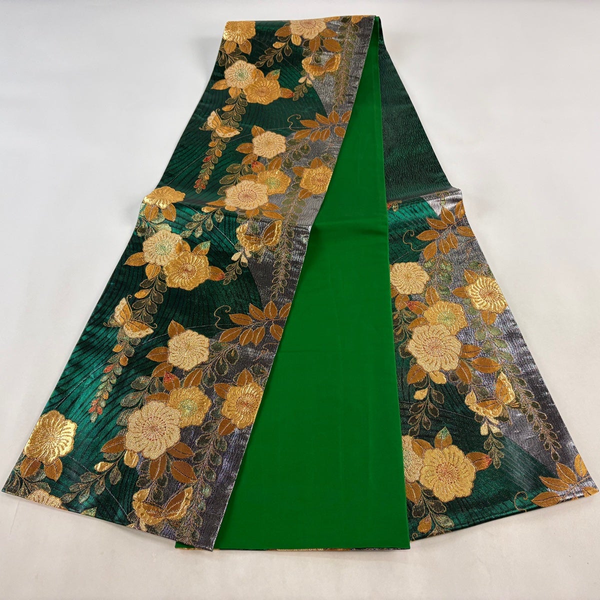 美品】 袋帯 秀品 振袖向き 辻が花柄 箔 金糸 緑 六通 正絹｜中古