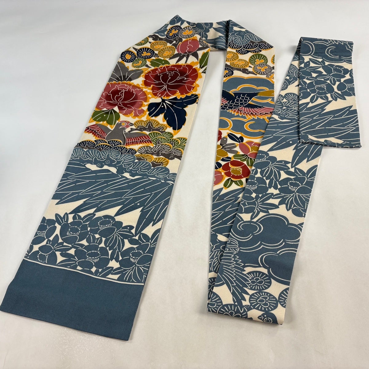 美品】 名古屋帯 逸品 栗山吉三郎 花鳥 松 縮緬 青灰色 正絹｜中古