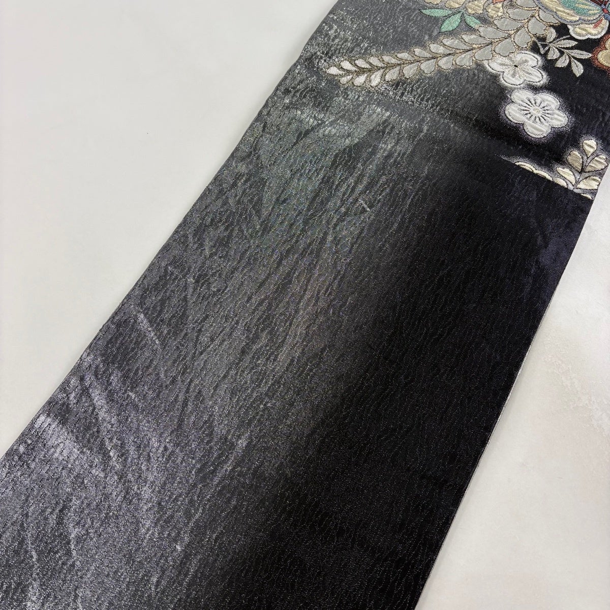 美品】 袋帯 秀品 蝶 桜 箔 銀糸 黒 六通 正絹｜中古・古着