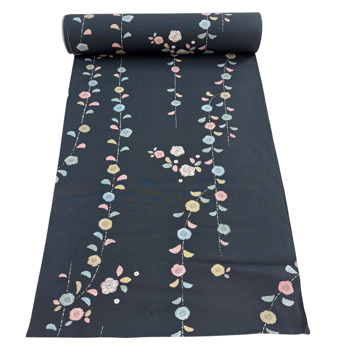 反物 秀品 小紋 夏物 絽 桜 花びら 紺色 正絹｜中古・古着・リサイクル