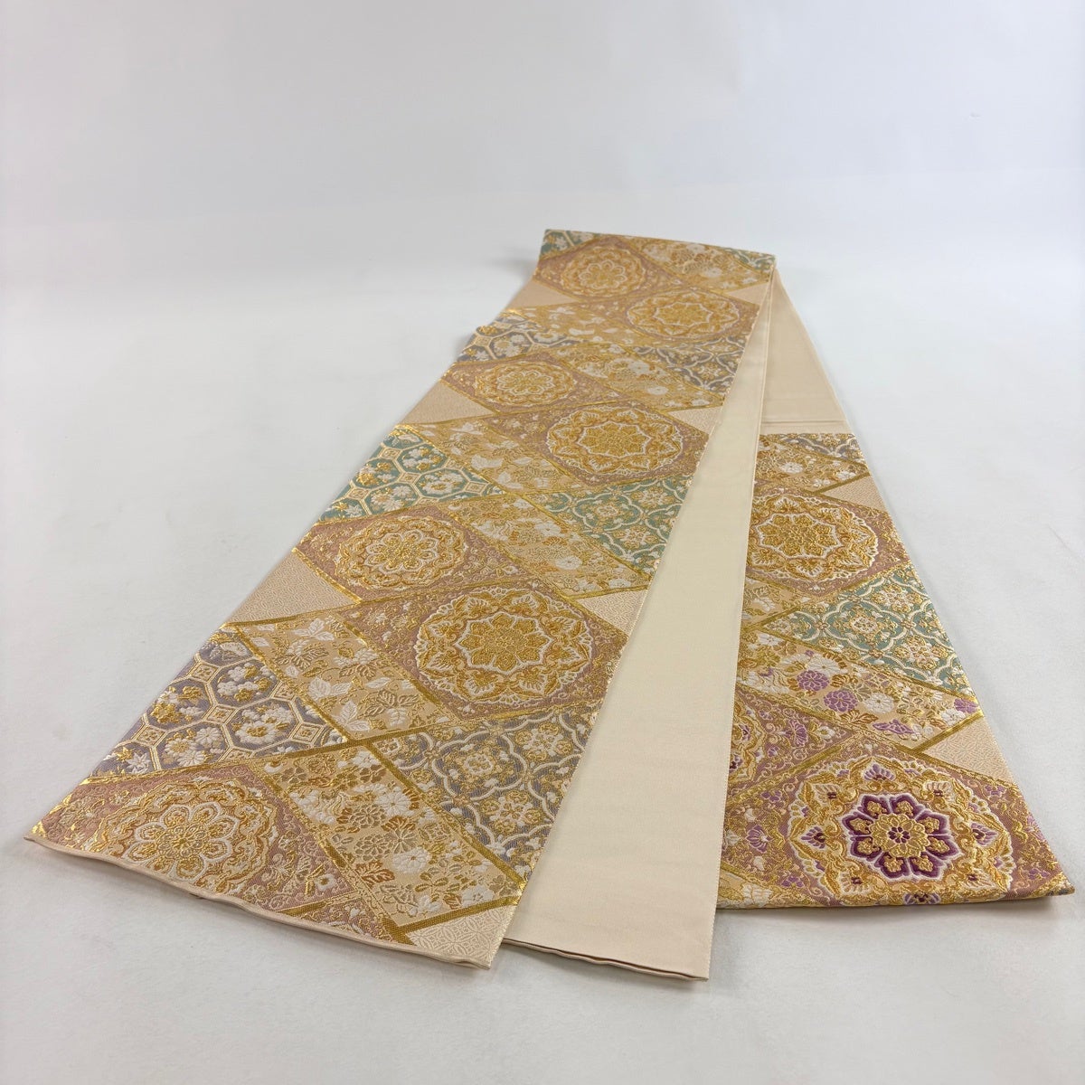 美品】 袋帯 逸品 じゅらく 落款あり じゅらく帝王紫 華文 蜀江文 金糸