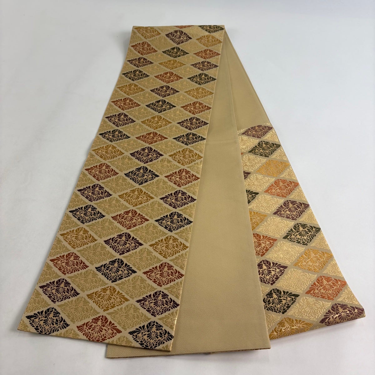 70%OFF 【美品】 袋帯 秀品 菱 草花 箔 唐織 ベージュ 六通 正絹 K70
