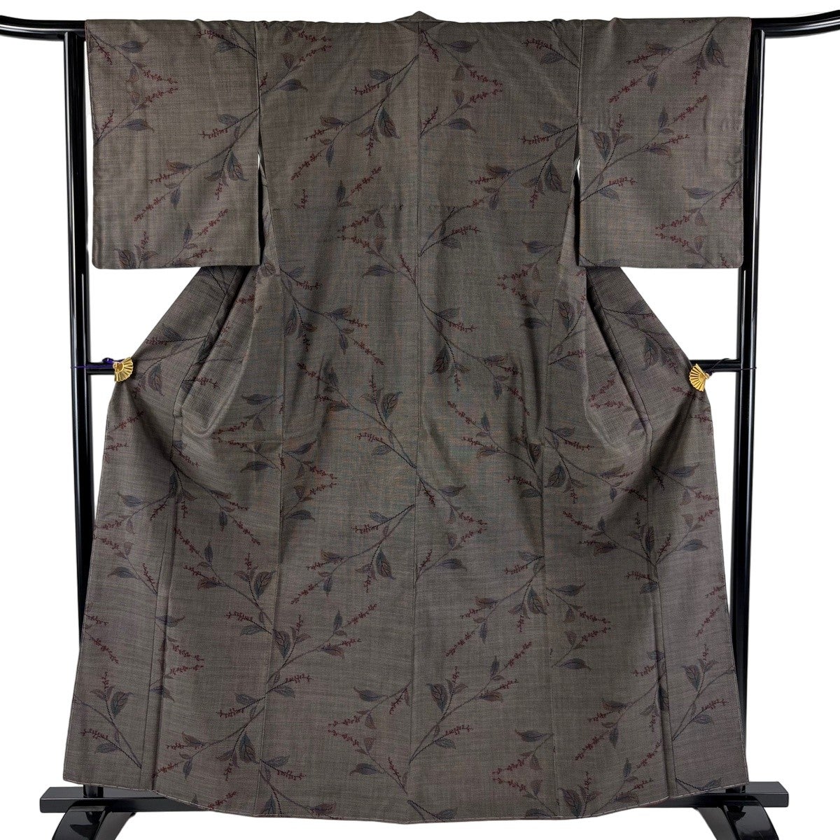 反物 秀品 大島紬 証紙 枝花 墨色 正絹｜中古・古着・リサイクル着物